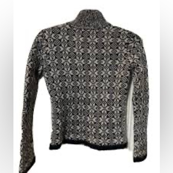 Banana Republic Double Breasted Cardigan - Picture 9 of 12